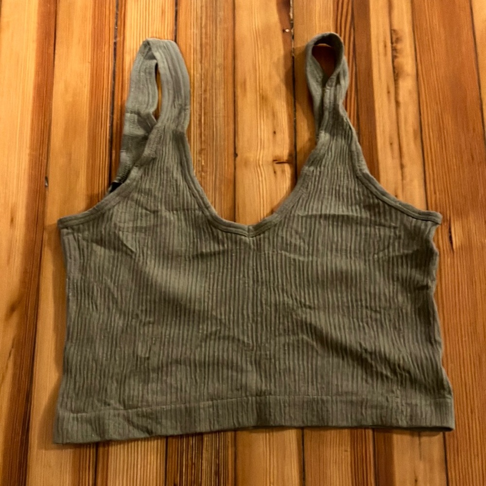 Urban Outfitters Cropped Ribbed Tank